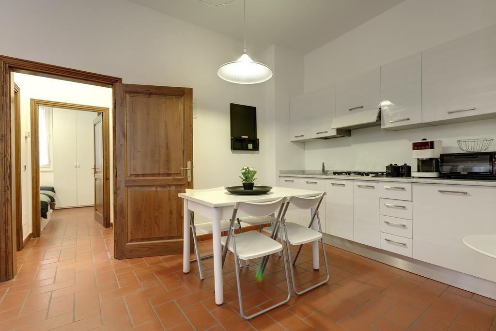 Oche Florença Quarto foto
