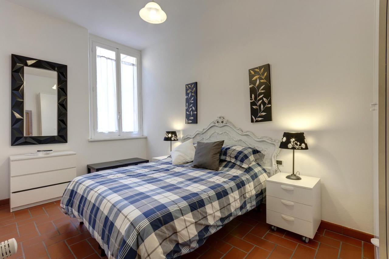 Oche Florença Quarto foto